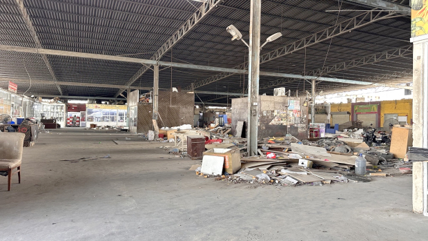 Urgent call to relocate flea market sparks row